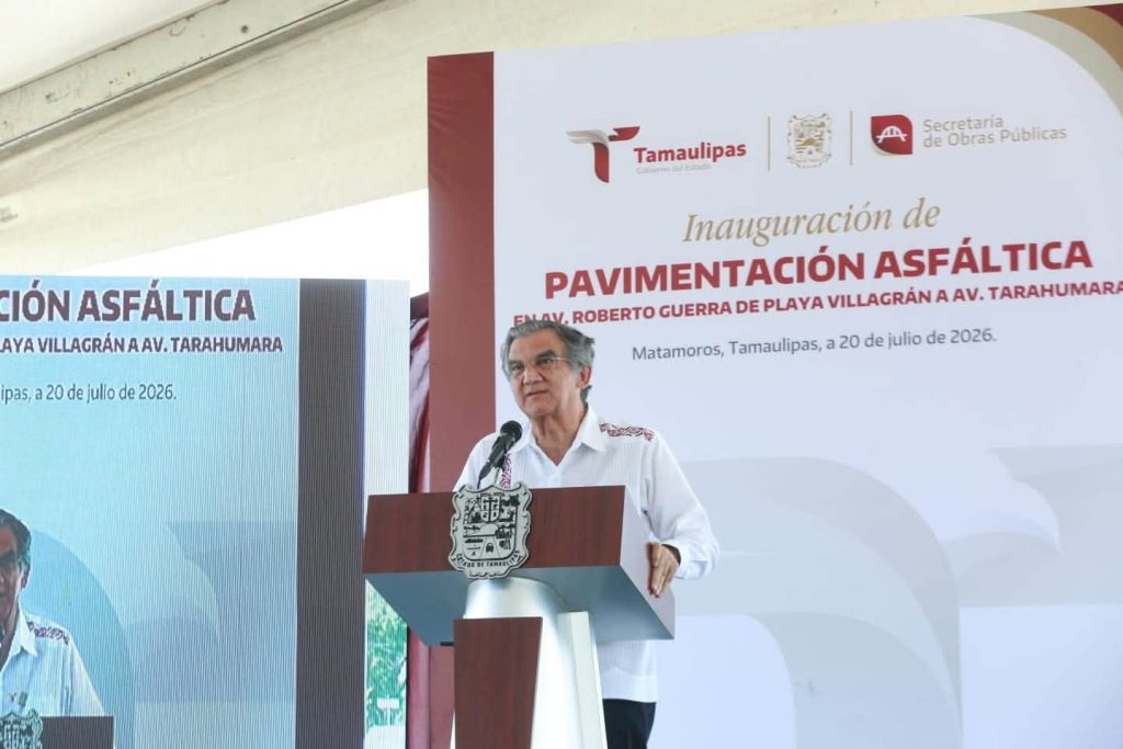 Acto de inauguración de la pavimentación de la avenida Roberto Guerra y entrega de escrituras en Matamoros