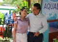 Familias y autoridades municipales durante actividades recreativas y supervisión de las albercas del CEDIF en Ciudad Victoria